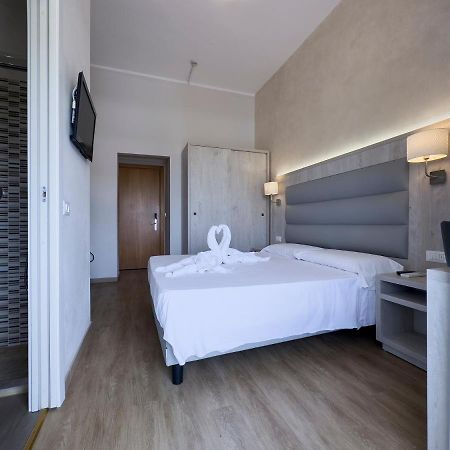 Hotel Biagi & Residence ลิโด ดิ กามาโยเร ภายนอก รูปภาพ