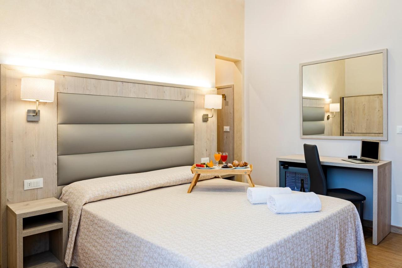 Hotel Biagi & Residence ลิโด ดิ กามาโยเร ภายนอก รูปภาพ
