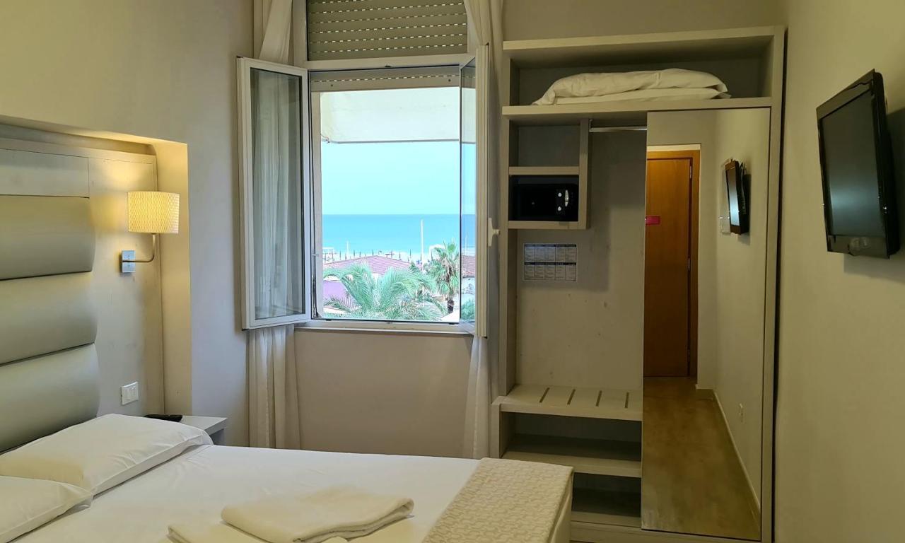Hotel Biagi & Residence ลิโด ดิ กามาโยเร ภายนอก รูปภาพ